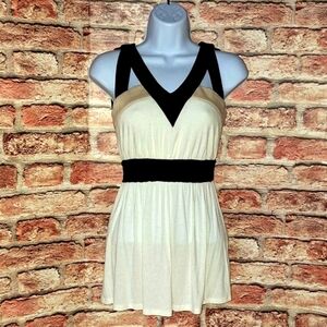 Boston Proper | V-Neck Sleeveless Black/Ivory/Nude Banded Waist Top
